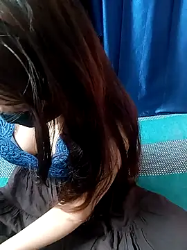 Aarti909090 webkamerás műsora