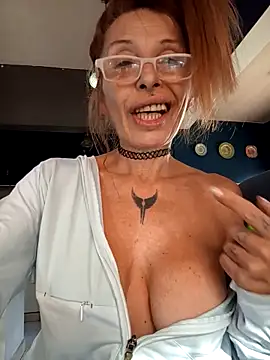 แชท XXX สดของ FrozenWaffle