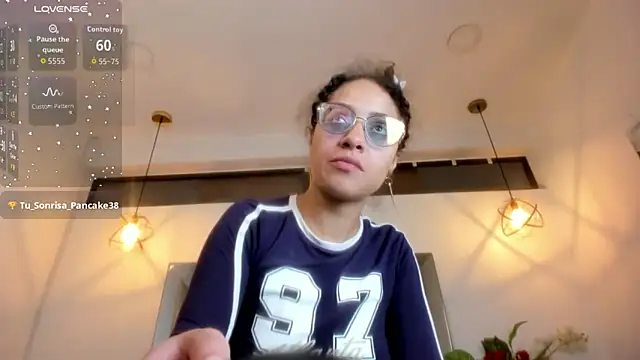 Hanna_Cornee_のライブXXXチャット