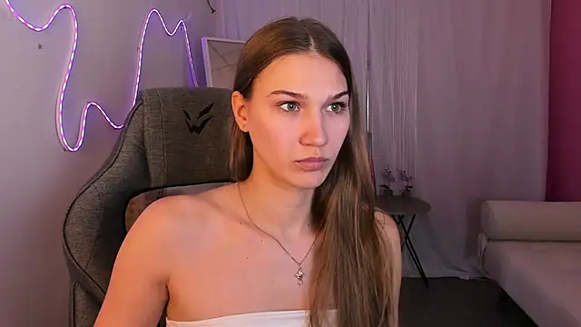 Chat +18 de Sweet_Emilya ao vivo