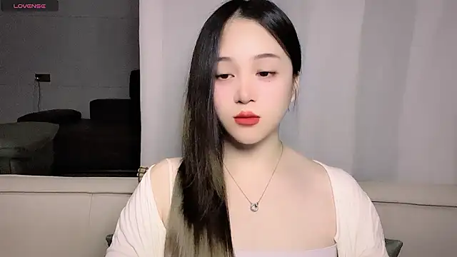 XXX chat uživo modela woaiqinqin