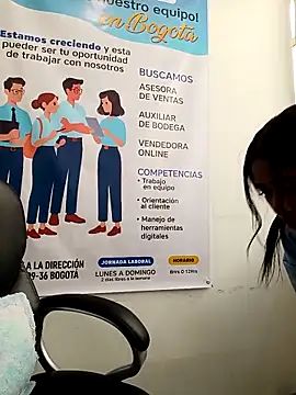 MAYE__13のライブXXXチャット