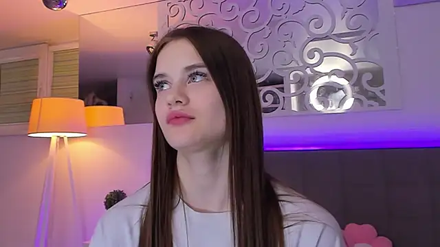 XXX chat uživo modela LuisaClover