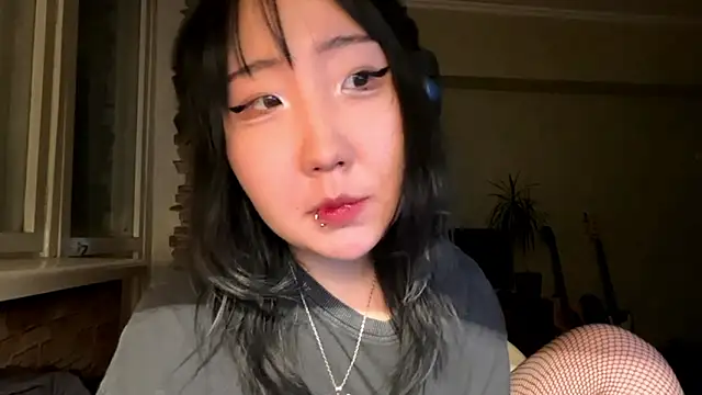 XXX chat uživo modela Yunananaa