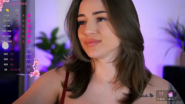 BabbyAisha: онлайн-секс-чат