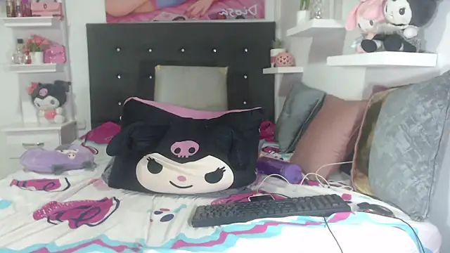 SnowxxWhite: онлайн-секс-чат