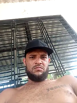 Hot_Veteran_1 Show in webcam