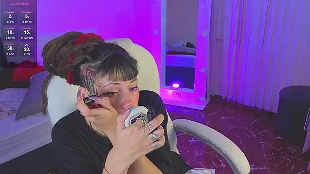 _sharlotte777のライブXXXチャット