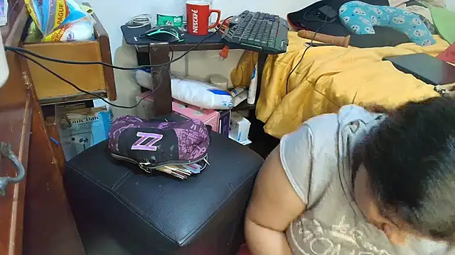 Chat XXX ao vivo de luisahot_9727