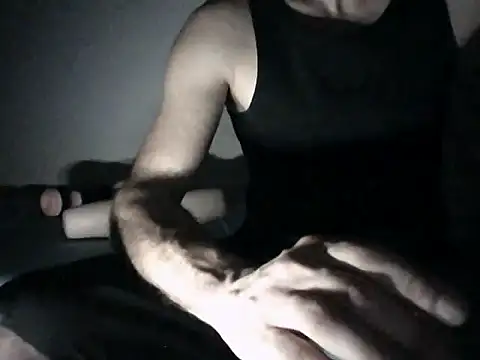 Mikki9233 élő XXX-chatje