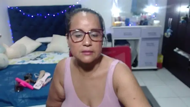 pervert_mommy_ Chat XXX live