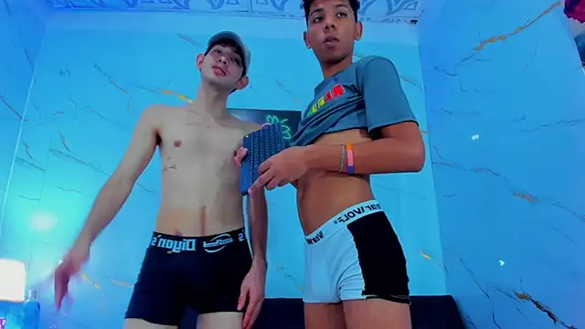 Spicy_guys – Live XXX-chat