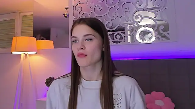 دردشة LuisaClover الجنسية المباشرة