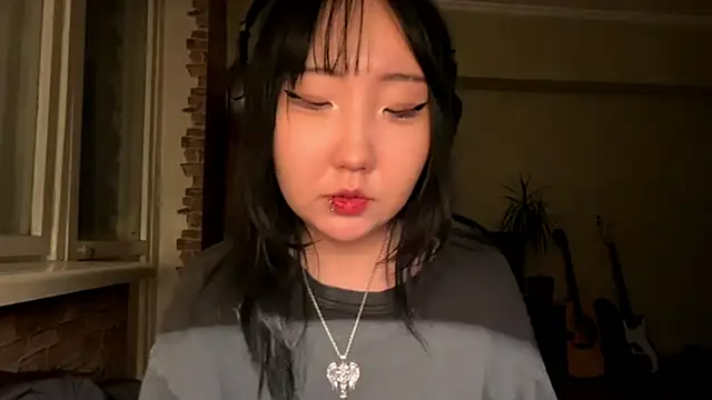 Chatroom XXX en direct de Yunananaa