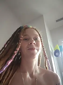 LucidLucy's Webcam Show