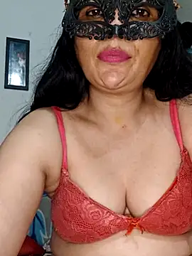 แชท XXX สดของ BhabhiPooja69