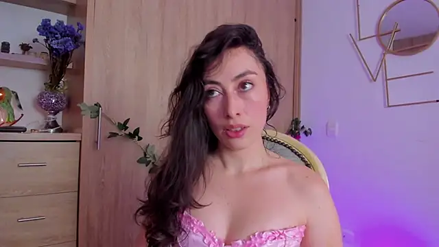 Amatiista's Live XXX Chat