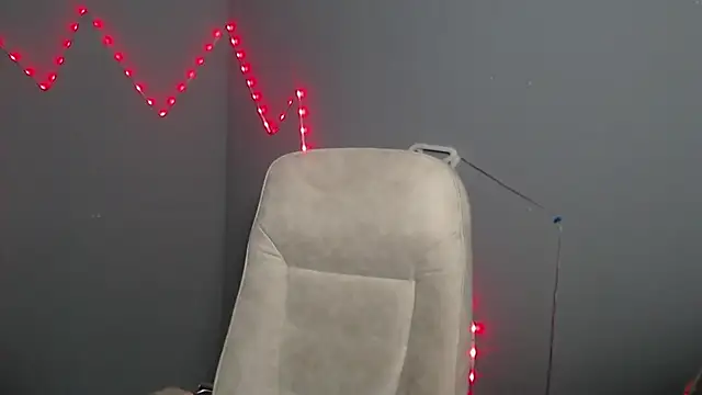 Chat XXX ao vivo de NinaFlawlees