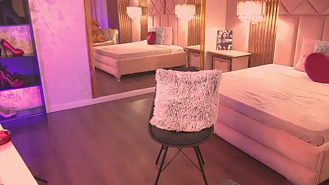 HeidiKendal: онлайн-секс-чат