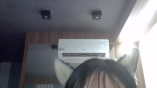 Chat +18 de SkinnyKitten ao vivo