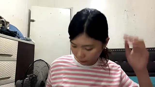 TerrilynJodon Adlı Modelin Canlı XXX Sohbeti