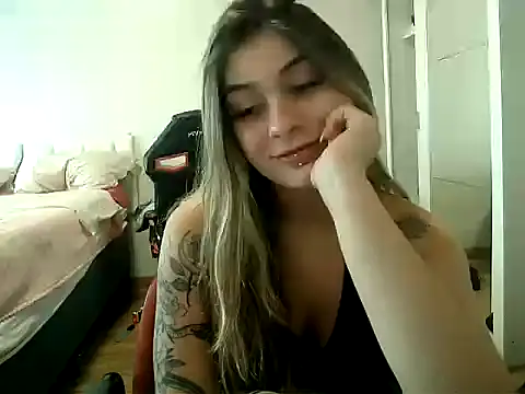 Becca_B Pertunjukan Webcam