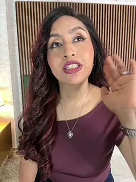 Chat XXX en directo de MonicaMoret