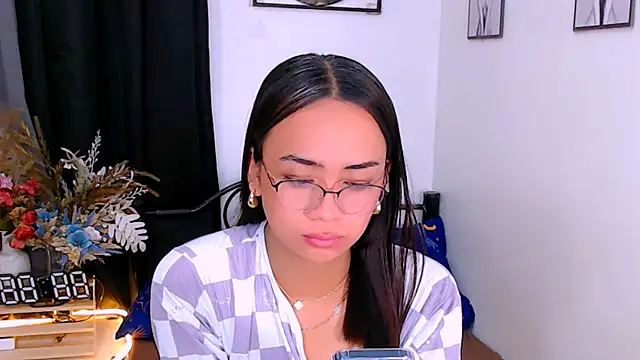 Онлайн чат XXX Zialustts