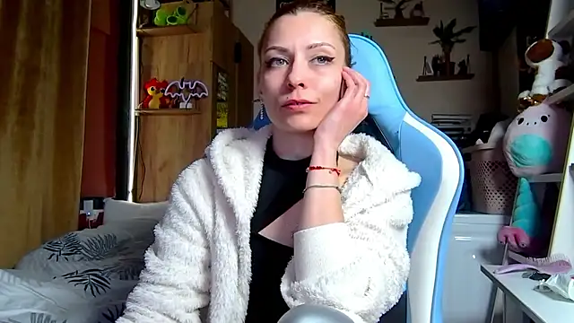 karo123421's Live XXX Chat