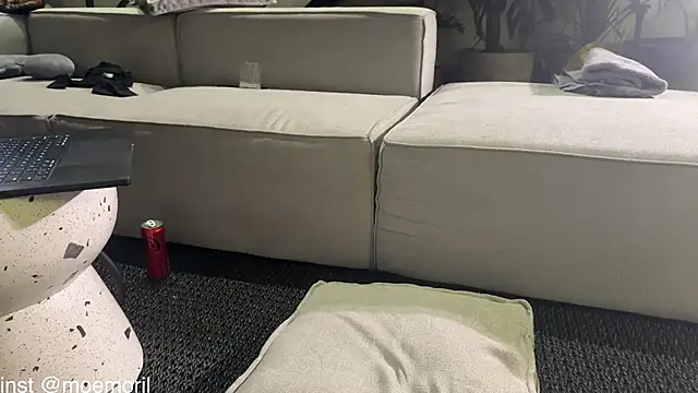 Golden_Aline's Live XXX Chat