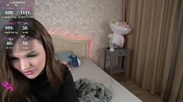 CrystalBlissi 即時 XXX 聊天