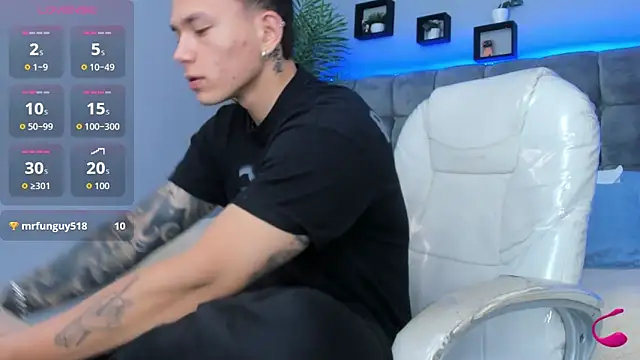 Thomas_moon Live XXX-Chat