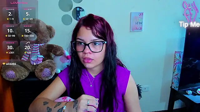 Ema__Luna Adlı Modelin Canlı XXX Sohbeti