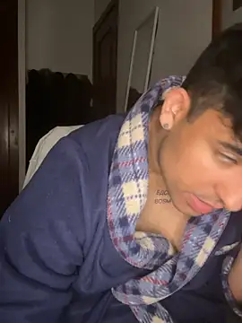 Show de poliakovxx na webcam