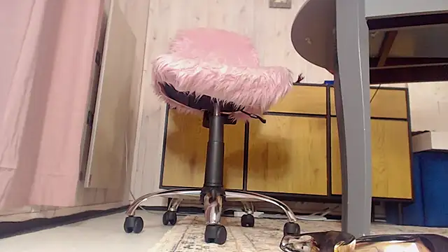 Chat +18 de Kirsten888 ao vivo