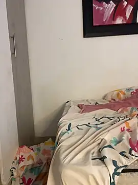 Kira_Spiicy Live XXX-chat