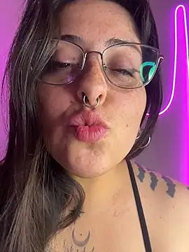 Chat XXX ao vivo de Mizztikaa