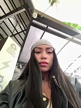 Bonny_Eva Chat XXX in diretta