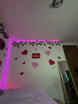 MaleiSummer élő XXX-chatje