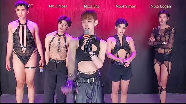 Pokazy przed kamerką – Queen-Vibe