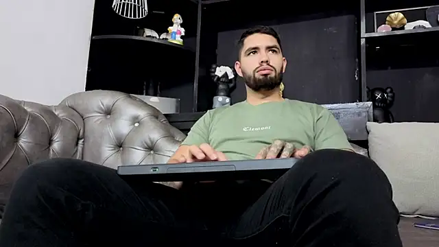 matteosantos Chat XXX live