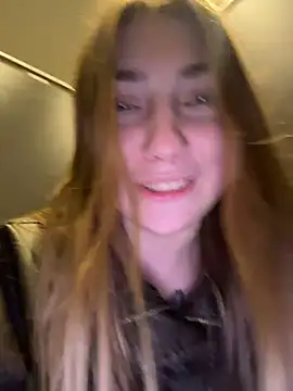 Sunny___Bunny Chat XXX in diretta