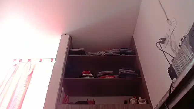 nicolle_milf1978のライブXXXチャット