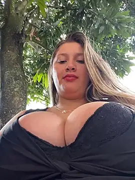 aurora_coldd élő XXX-chatje