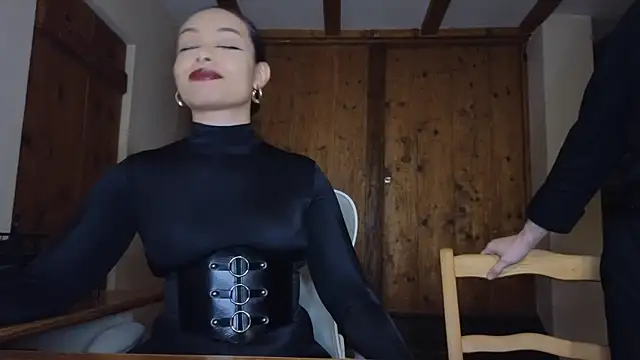 Deesse-Moona 在線直播表演