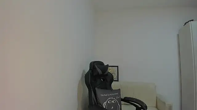 enzo_sloran Adlı Modelin Canlı XXX Sohbeti