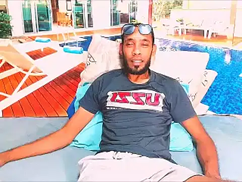 IndianMagicMike Adlı Modelin Canlı XXX Sohbeti