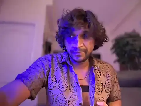 Mike_lumeire Adlı Modelin Canlı XXX Sohbeti