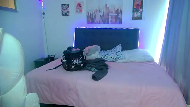 goth_minerva webcam show