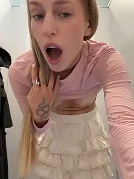 Онлайн чат XXX kira_mia